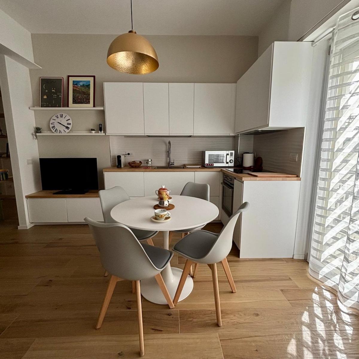 Domus Alessandrino Apartment